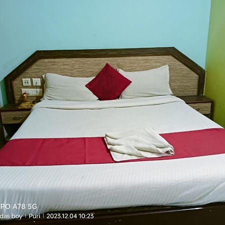 Hotel D2 Holiday Inn -Near Niladri Sea Beach - Puri - Official Verified מראה חיצוני תמונה